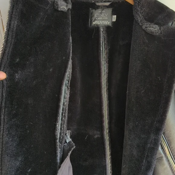 Motorcycle jacket - Picture 5 of 6